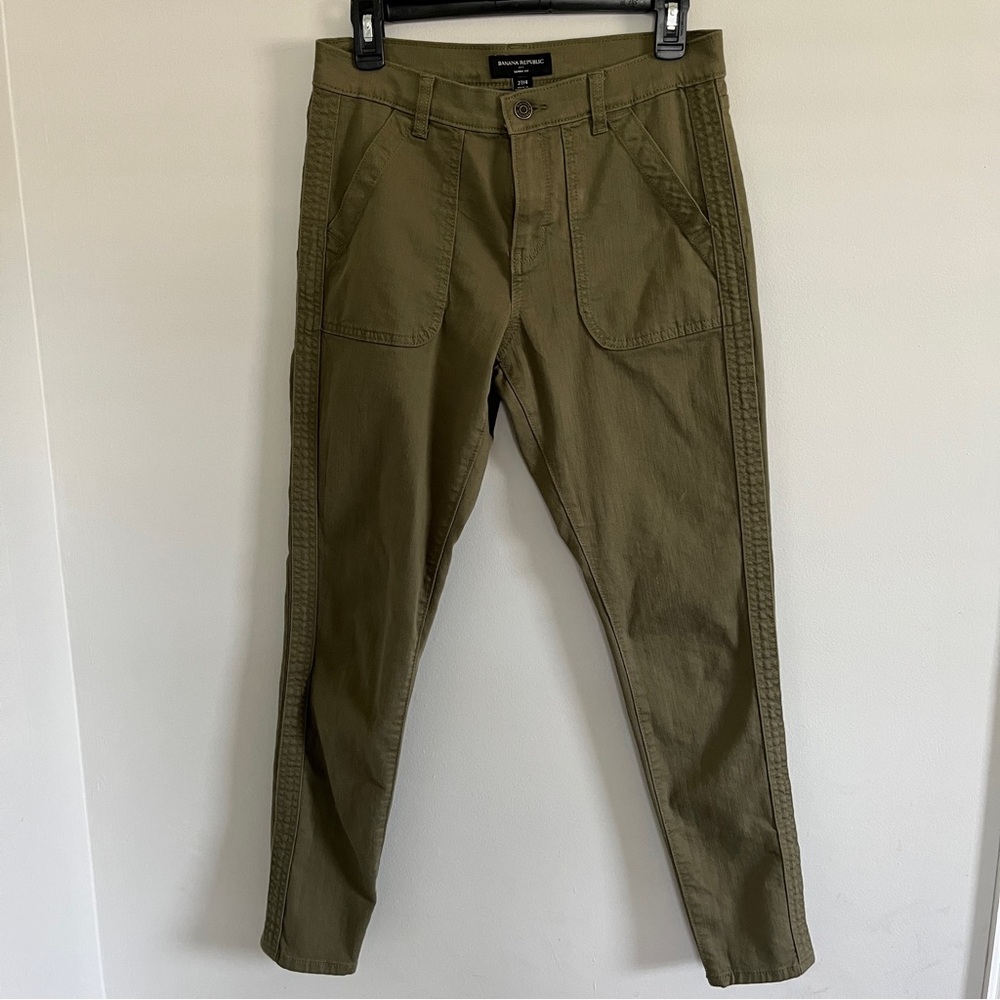 Banana Republic Green Chinos Slim Fit Cotton Blend